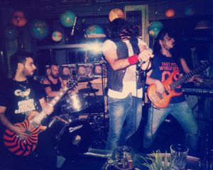 Schooldrivers VS Heavenblack Live at Play October 2015 and Schooldrivers meet their friends Heavenblack at Play (Πλέει) Cafe